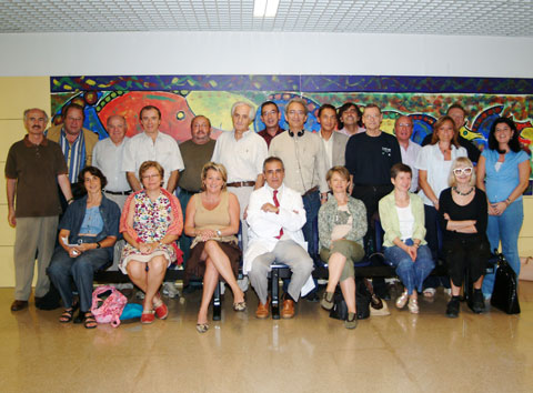 Miembros de la Asociación Parisina de Reumatólogos durante su visita al hospital