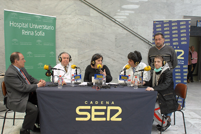 Profesionales y pacientes ofrecen su testimonio en la radio