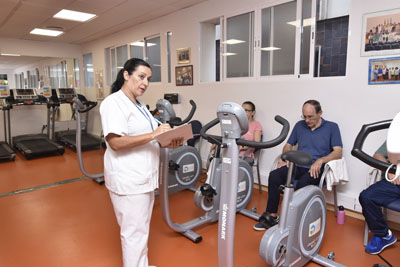 Los pacientes aprenden a practicar ejercício físico