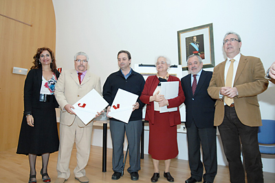 La consejera de Salud participó en el reconocimiento por su colaboración con los trasplantes.