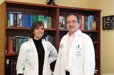 Los ginecólogos Esther Velasco y José Eduardo Arjona.