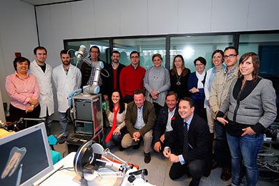 Algunos de los profesionales que participan en el diseño del robot.