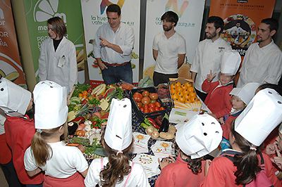 Un grupo de los alumnos que ha participado en el taller sobre hábitos de vida saludables