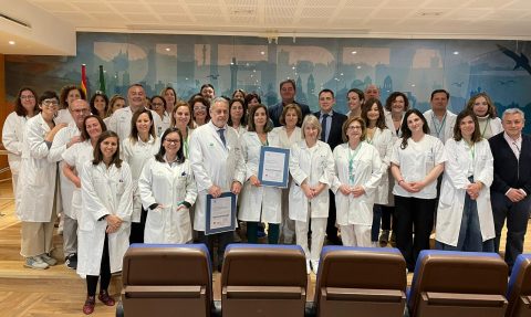 UGC de Oncología Radioterápica y Laboratorios del Hospital Universitario Puerta del Mar reciben la certificación de calidad