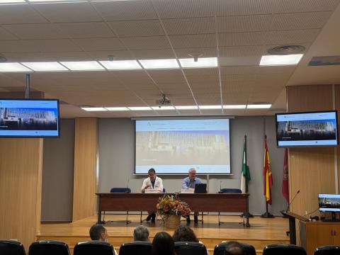 El delegado y el gerente del AGSN en la presentación de la web.