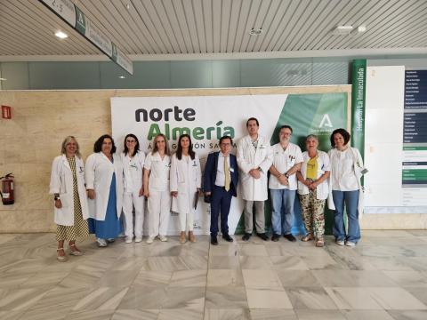 Equipo de profesionales durante la reacreditación