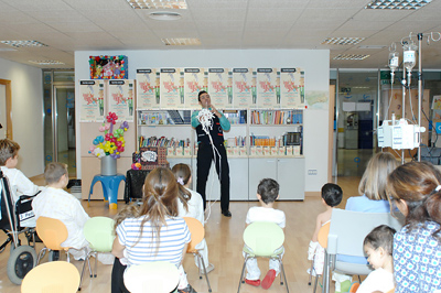 Presentación del octavo Festival de Magia de Córdoba en el hospital