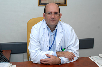 Javier Briceño en su despacho.