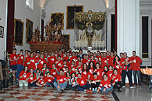 Miembros de la Hermandad Nuestro Señor de la Columna y Nuestra Señora de la Esperanza de La Rambla