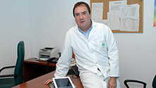 Imagen de archivo del especialista en infecciosos Antonio Rivero.
