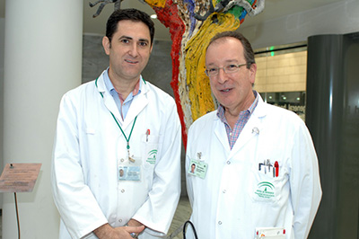 El pediatra Javier Torres y el neumólogo Luis Manuel Entrenas